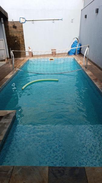 Op de foto is het object Casa de festa espaçosa com piscina aquecida te zien, gelegen in de stad Bálsamo.