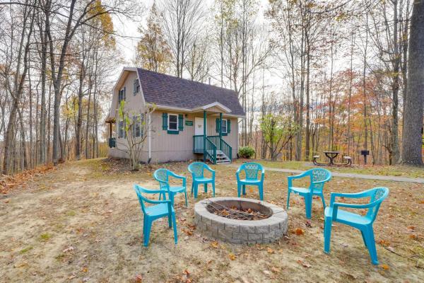Fotografie 2: Shared Pond at Retreat in Rosedale!