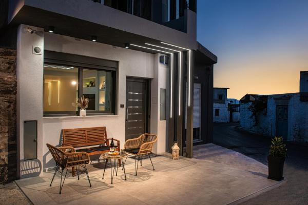 A la foto es mostra l'objecte Savvy Apartments situat a la ciutat de Mitrópolis.