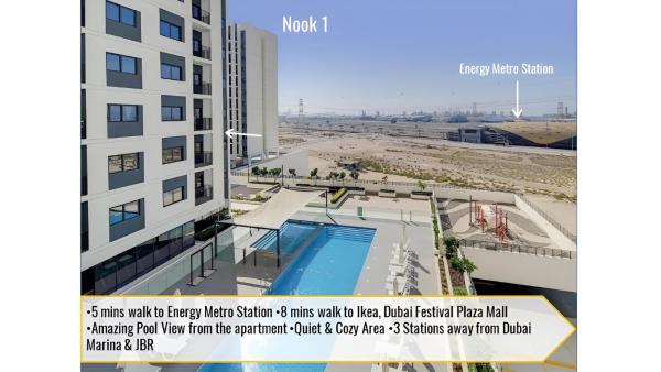 Na zdjęciu widoczny jest obiekt Comfortable 2BD apartment next to metro & mall położony w mieście Dubaj.