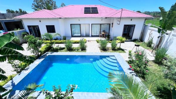 Na foto é possível ver o objeto Villa Citronnelle localizado na cidade de Nosy Be.