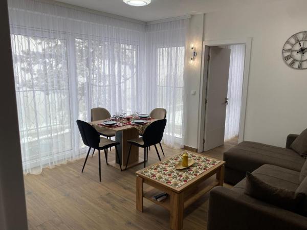 A la foto es mostra l'objecte Apartman SUNCE Divčibare situat a la ciutat de Divčibare.