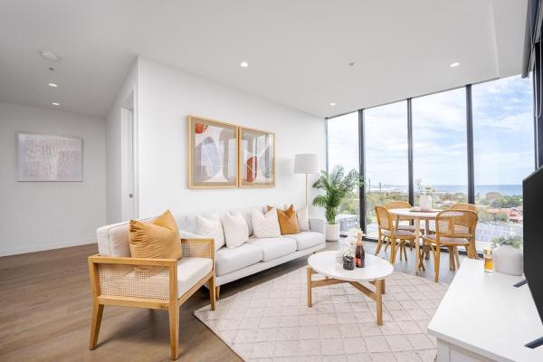 Luxury Bay View Apartment, Melbourne