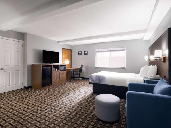 Na fotografii je vidět objekt AmericInn by Wyndham Woodstock IL nacházející se ve městě Marengo.