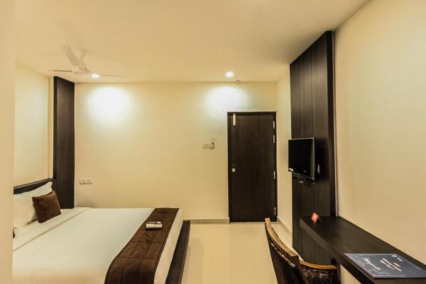 A la foto es mostra l'objecte Hotel Aarnn Near chennai airport situat a la ciutat de Chennai.