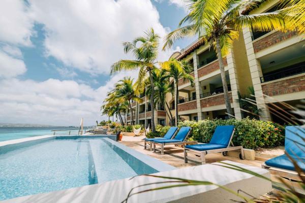 The Bellafonte - Luxury Oceanfront Hotel, Kralendijk