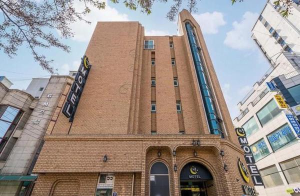 Στη φωτογραφία φαίνεται το αντικείμενο Ssum Hotel Suwon που βρίσκεται στην πόλη Suwon.