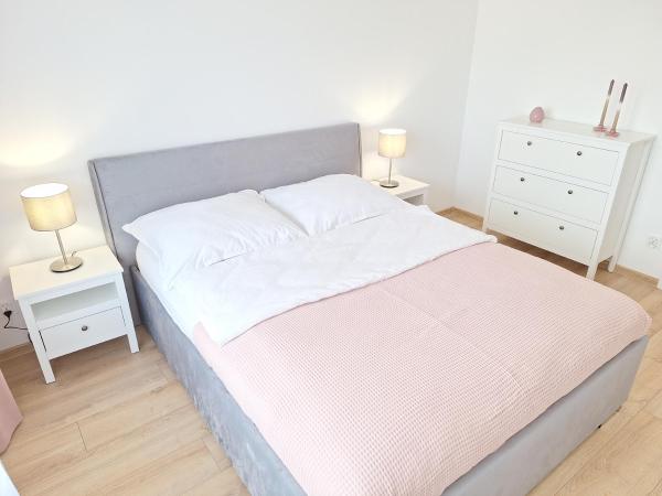 Classic Apartament - Prywatny Parking, Blisko Szpital Arkońska I Strzałowska - Szczecin