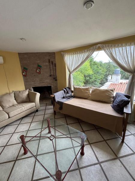 Hermosa Casa con Pileta Compartida a Dos Cuadras del Río, Córdoba