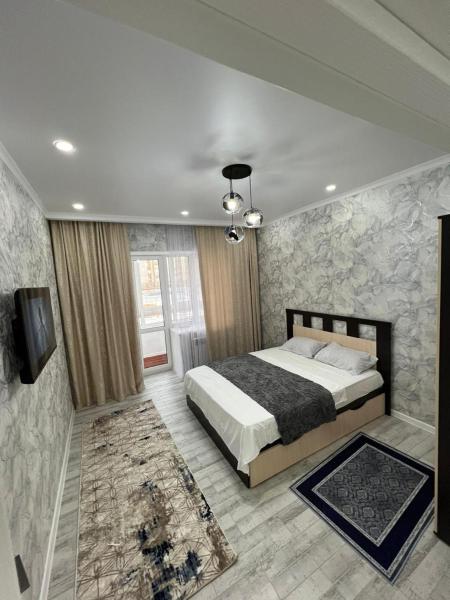 Kuvassa näkyy kohde Шикарный апартамент, joka sijaitsee kaupungissa Aqtöbe.