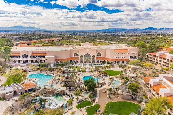 A la foto es mostra l'objecte The Westin La Paloma Resort & Spa situat a la ciutat de Tucson.