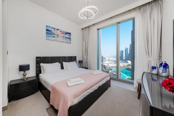 A la foto es mostra l'objecte LUX 2BR View of Burj Khalifa situat a la ciutat de Dubai.