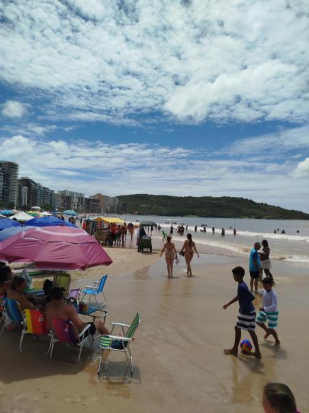 A la foto es mostra l'objecte Praia do Morro Guarapari, 2 Rua da Praia situat a la ciutat de Guarapari.