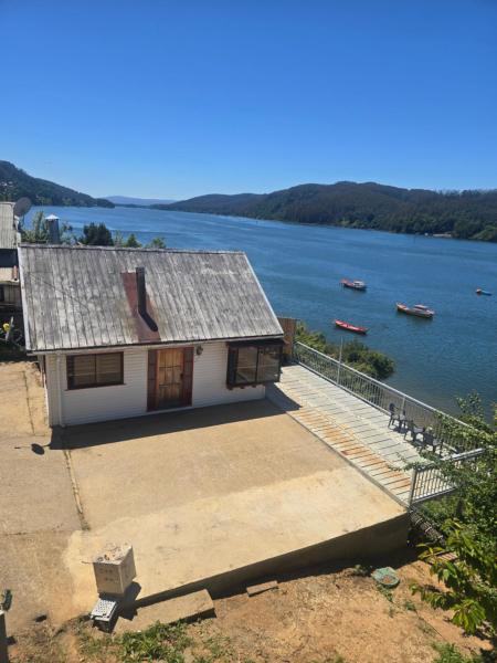 På billedet ses objektet Cabañas excelente vista al río valdivia beliggende i byen Niebla.