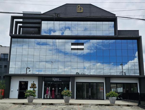 На фото показан объект Loft Leben 02 Centro de Pomerode - Loft de luxo, расположенный в городе Помероди.