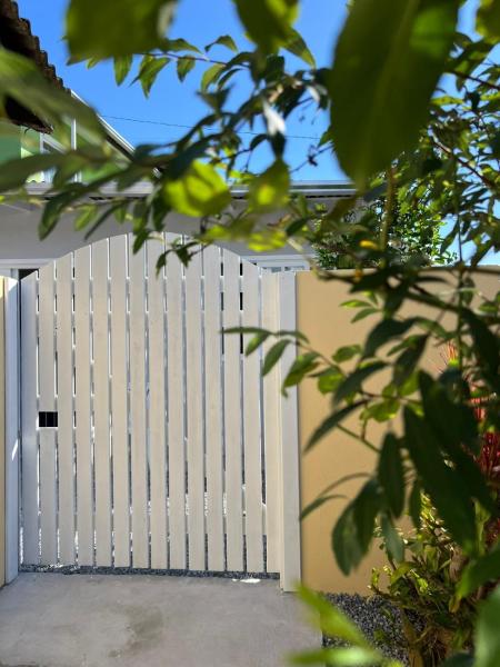På bildet vises objektet Casa de Praia 63 - Nelson som ligger i byen Porto Belo.