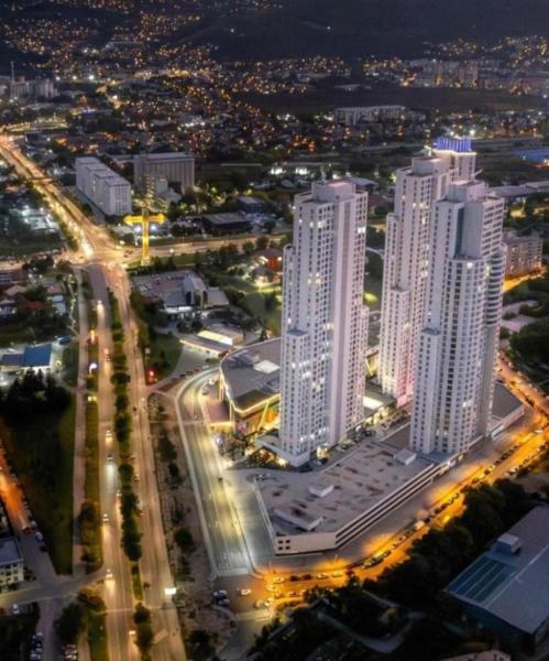 Pinky Sky Smart Apartment 30th, Скопье