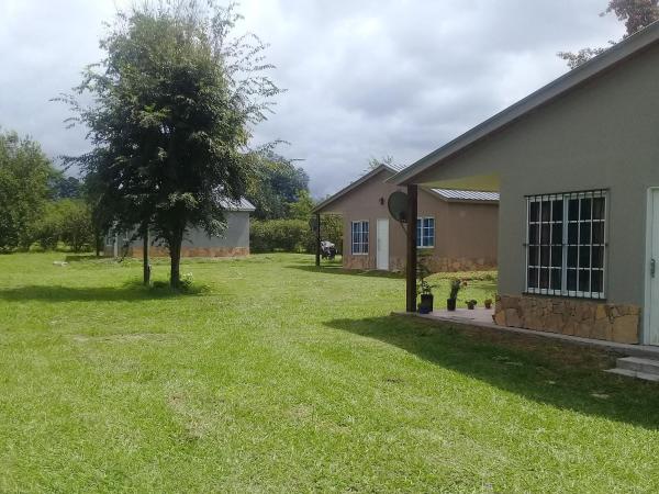 写真にはCampo Quijano市にあるCasa de Campo LA ALDEAが写っています。