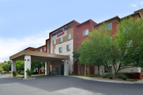 Na foto é possível ver o objeto SpringHill Suites Las Vegas Henderson localizado na cidade de Las Vegas.