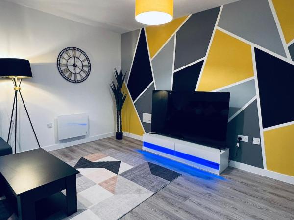 Luxury 2 bedroom flat for long stay, Birmingham