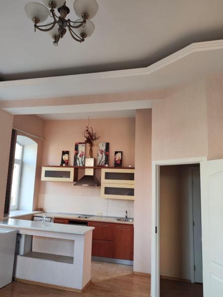 På billedet ses objektet Cozy apartment in the middle of the city! beliggende i byen Daugavpils.