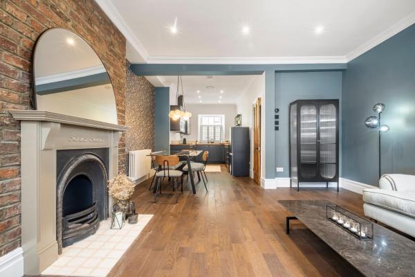 A la foto es mostra l'objecte Stylish City Apartment Sleeps 6 situat a la ciutat de Central Station.