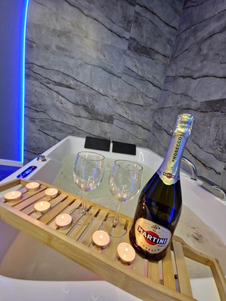 Nella foto è visibile l'oggetto Centrum Jacuzzi prywatny parking klimatyzacja 5 situato nella città di Radom.