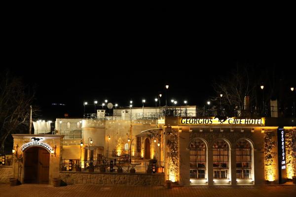 A la foto es mostra l'objecte Georgios Cave Cappadocia situat a la ciutat de Ürgüp.