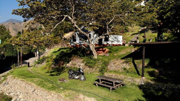 Foto 2: Cuarto 1