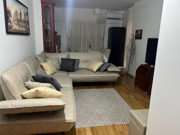 A la foto es mostra l'objecte Apartament Golem situat a la ciutat de Golem.
