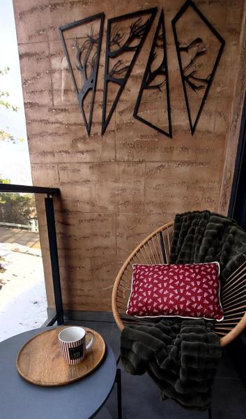 A la foto es mostra l'objecte FOREST SIDE Apartmani situat a la ciutat de Divčibare.