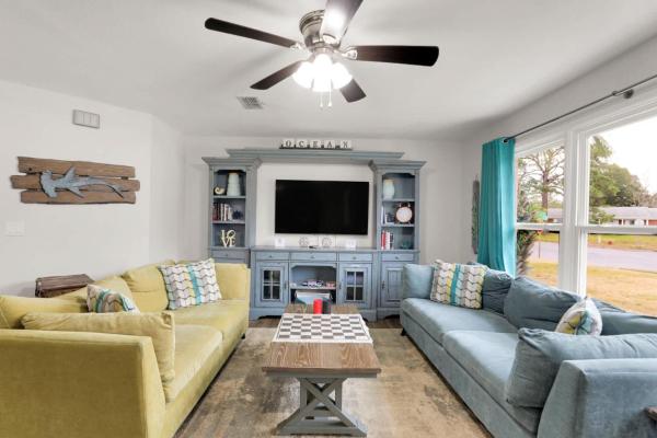 Foto 3: Ocean - 5 Beds Retreat with Pickleball, Arcade, Grill & Beach Access!