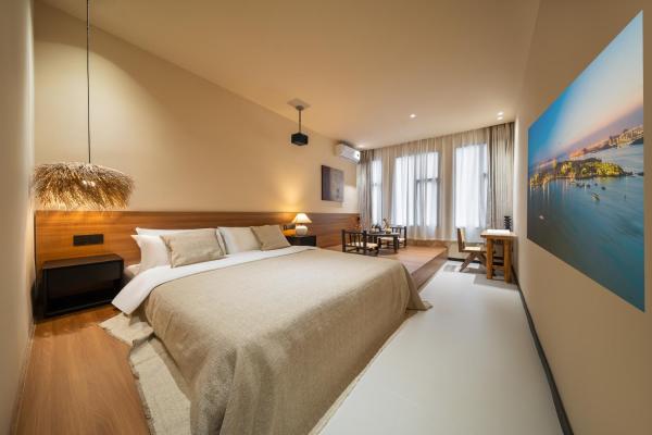 Hidden Queen Room — 28 m² - Camellia Hotel厦门椿野酒店中山路步行街店