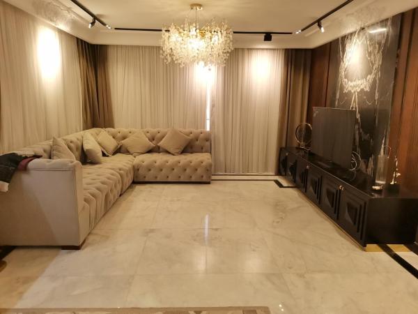 Na fotografii je vidět objekt Rental apartment in new Cairo شقة لك بالكامل nacházející se ve městě Káhira.