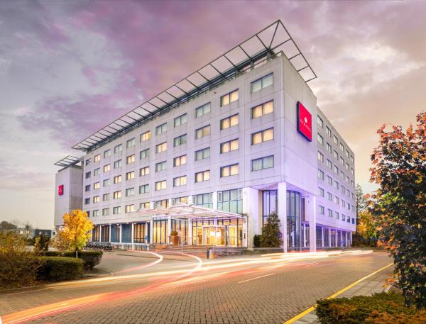 Foto 1: Ramada by Wyndham Amsterdam Airport Schiphol