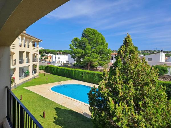 Apartamento con piscina a 50m de la playa, Ла-Эскала