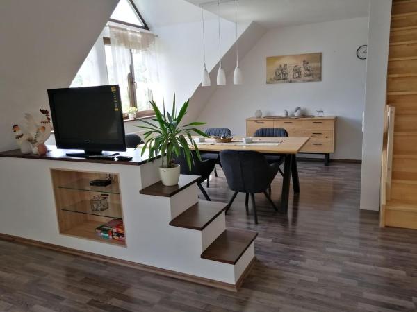 A la foto es mostra l'objecte Moderne und ruhige Ferienwohnung situat a la ciutat de Vehlberg.