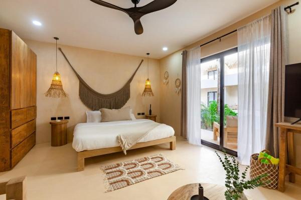 Na zdjęciu widoczny jest obiekt Cocay Lofts203 Unique Jungle Swim Up and Plunge Pool położony w mieście Tulum.