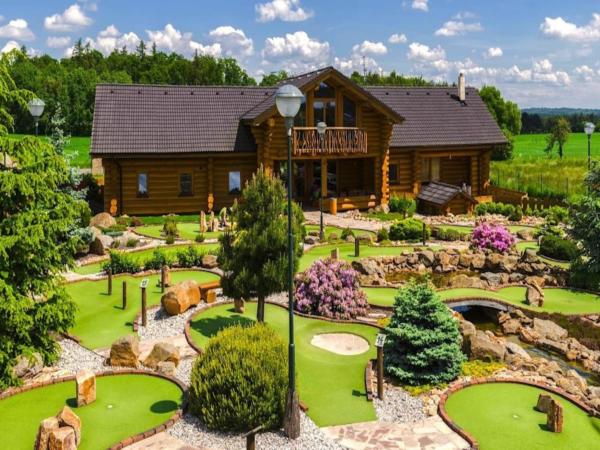 Holiday Home In Kladno With Private Pool - Tjeckien