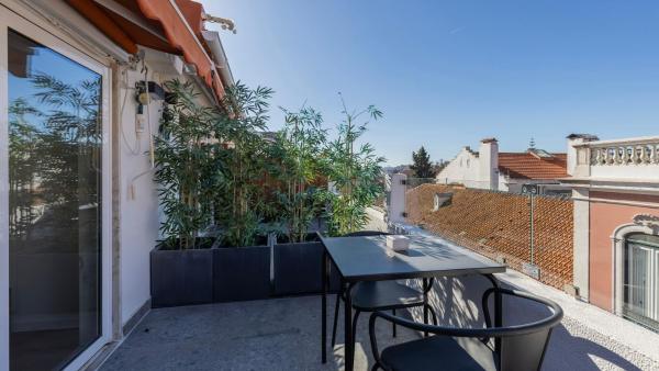 1bdr Apartment With Ac And Terrace By Lovelystay - Lisbonne