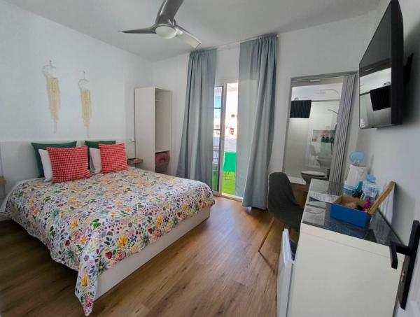 A la foto es mostra l'objecte Paradise room near the beach situat a la ciutat de Playa Honda.