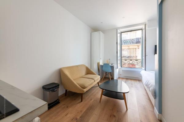 A la foto es mostra l'objecte Studio lumineux proche Paris Vincennes situat a la ciutat de Saint-Mandé.
