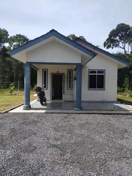 Na fotografii je vidět objekt Rumah Dusun nacházející se ve městě Yan.