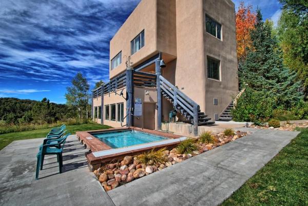 A la foto es mostra l'objecte Beautiful Lodge And Private 600 Acre Canyon Paradise situat a la ciutat de Talmage.