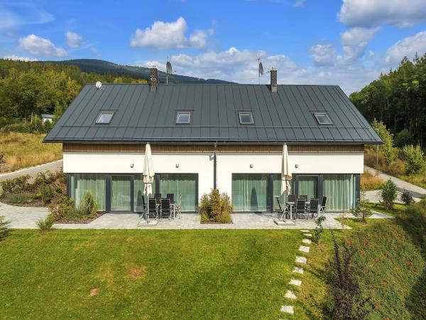A la foto es mostra l'objecte Villa in Krkono e with Sauna and Forest Views situat a la ciutat de Černý Dŭl.