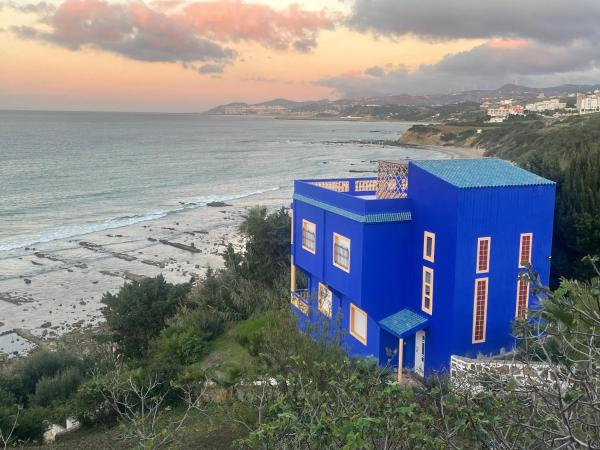 Nella foto è visibile l'oggetto Villa Plage Ksar Sghir situato nella città di Melîyech.