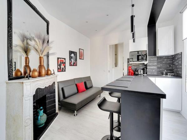 На фото показан объект Chic flat - 1BR 2P - Suresnes, расположенный в городе Сюрен.
