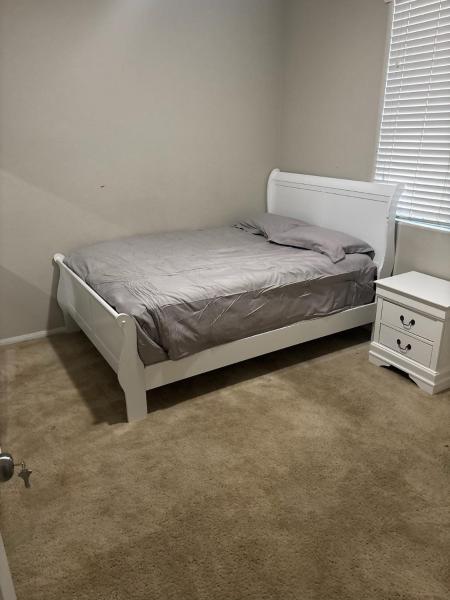 Na foto é possível ver o objeto Furnished room in big home localizado na cidade de Las Vegas.