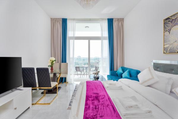 På billedet ses objektet Vacay Lettings - Pearlz By Danube -Studio-Al Furjan-Near Metro beliggende i byen Dubai.