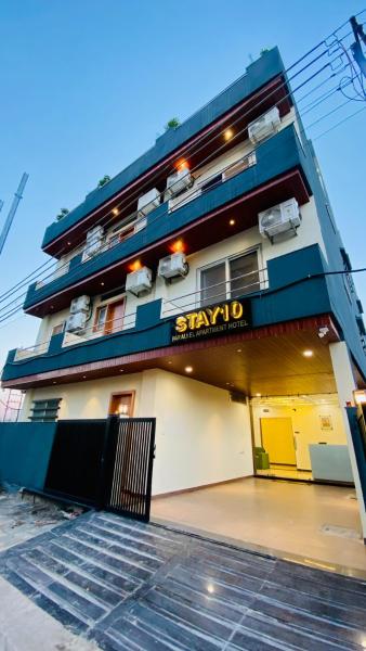Stay 10 Parallel Apartment Hotel - Indore